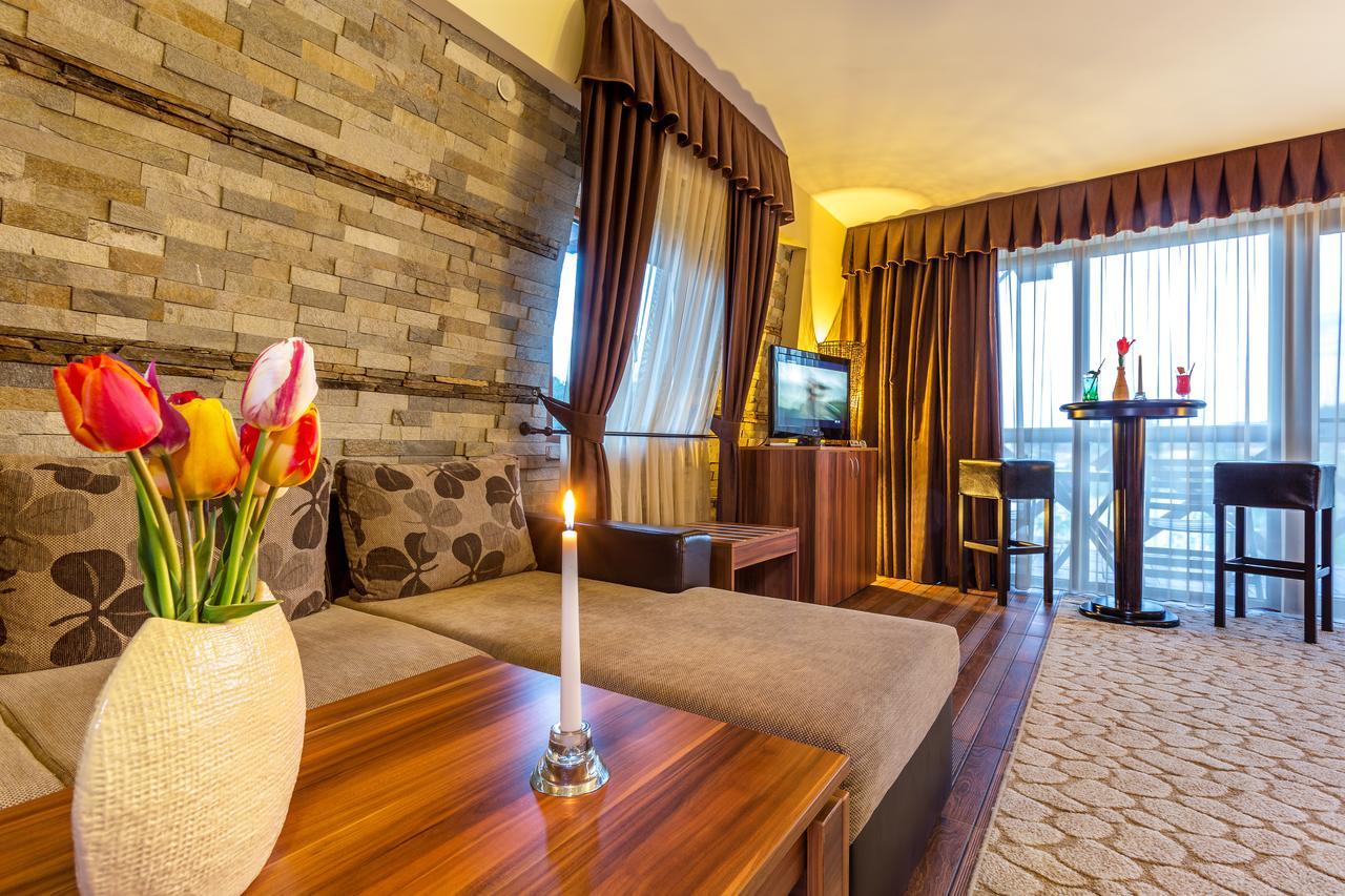 Hotel The Wind Mills Hydropark Gorna Malina Exterior foto