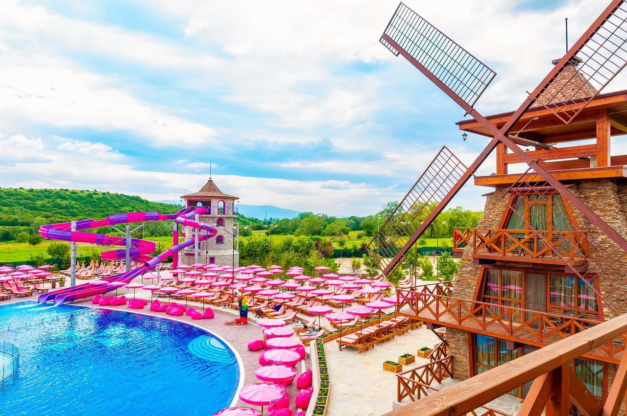 Hotel The Wind Mills Hydropark Gorna Malina Exterior foto