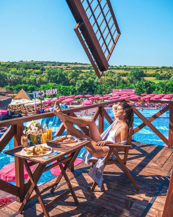 Hotel The Wind Mills Hydropark Gorna Malina Exterior foto